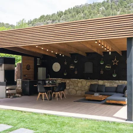 Pilares De La Sierra